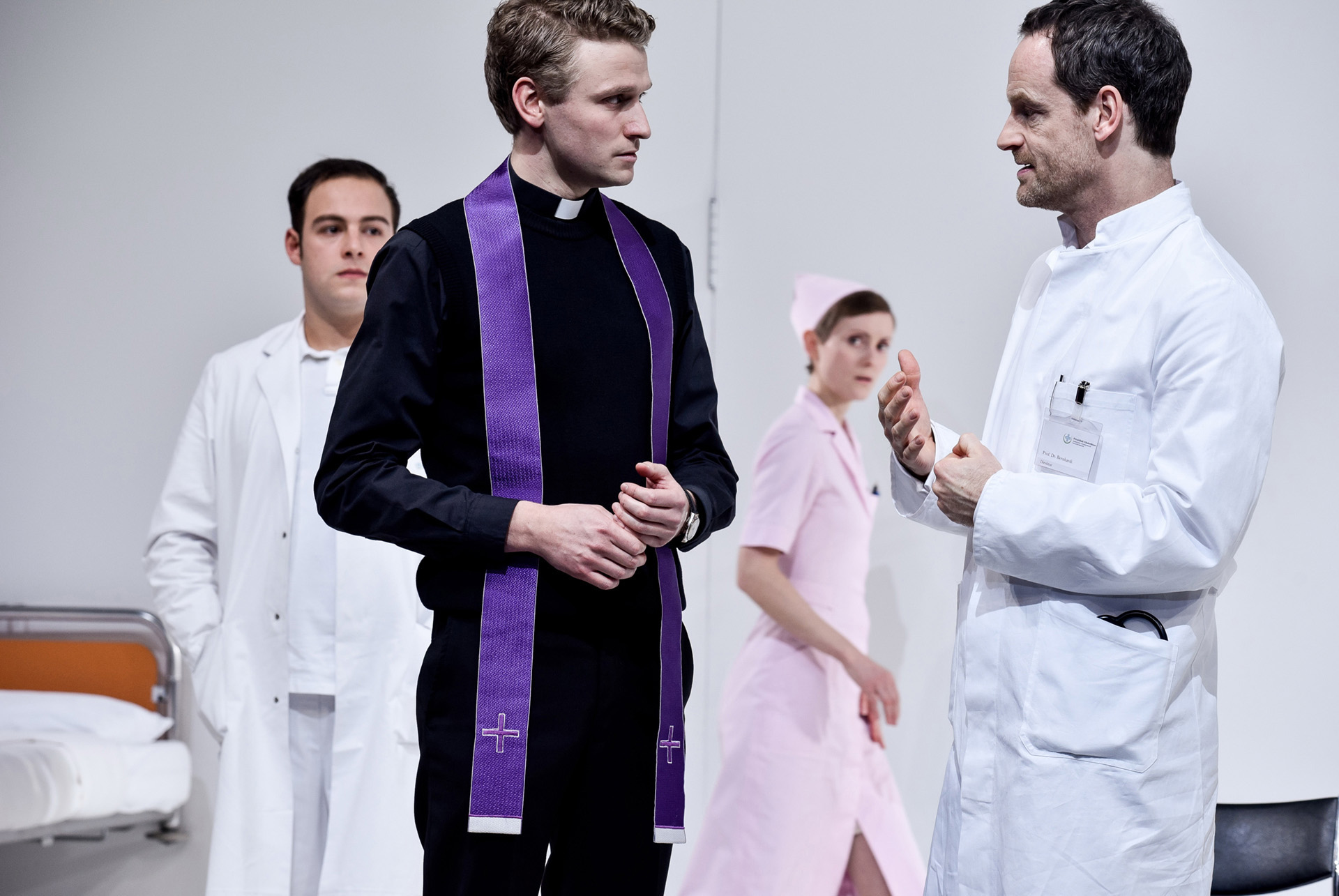 2017 - PROFESSOR BERNHARDI